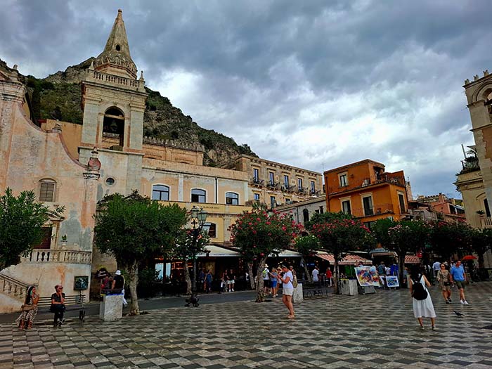 Piazza IX Aprile in Taormina, East Sicily